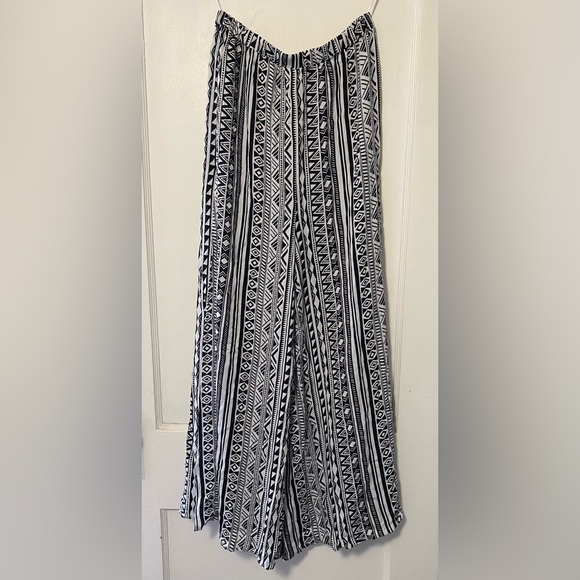 New without tags - Kiwi & Punch Aztec side slit pants - Picture 7 of 7